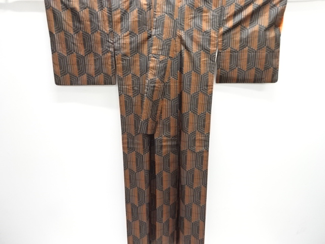  幾何学模様織り出し本場村山大島紬着物アンサンブル